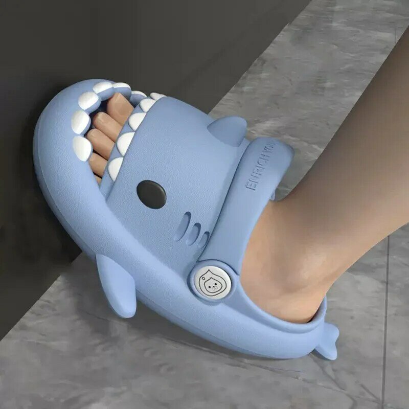 Sandalias de verano para niños y niñas, zapatos antideslizantes de suela gruesa y suave con diseño de tiburón de dibujos animados