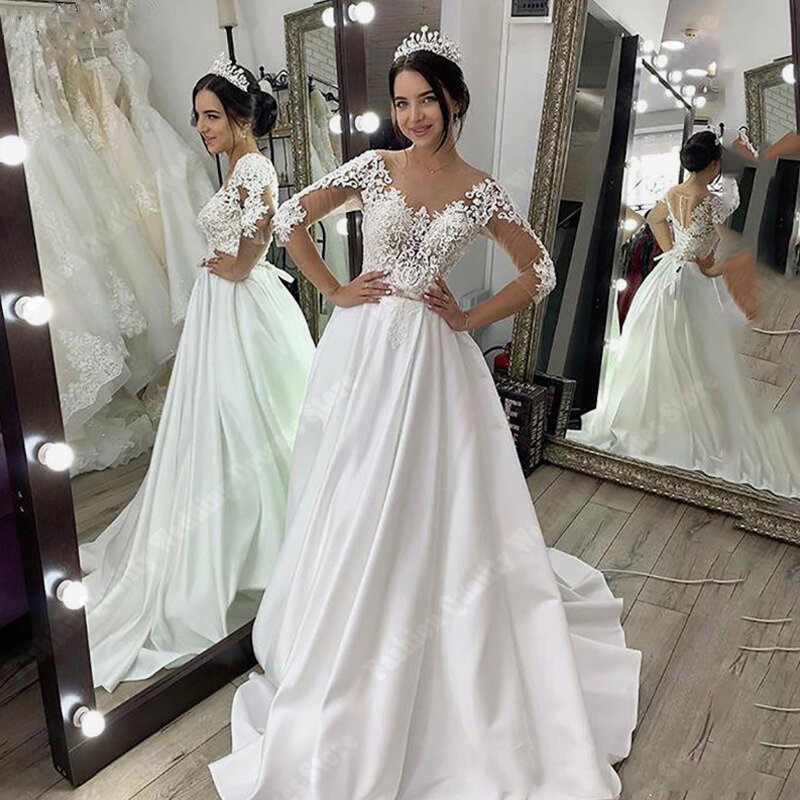 Lace Luxury Wedding Dress Sweetheart V-Neck Three-Quarter Sleeves  Romantic Appliques Princess Wedding Gowns Vestidos De Novia