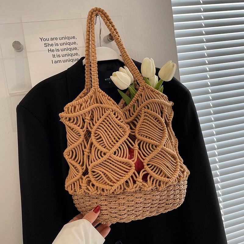 Original design handbag for women large capacity Bucket bag 2024 new Elegant Unique straw woven shoulder bag woven hollow tote