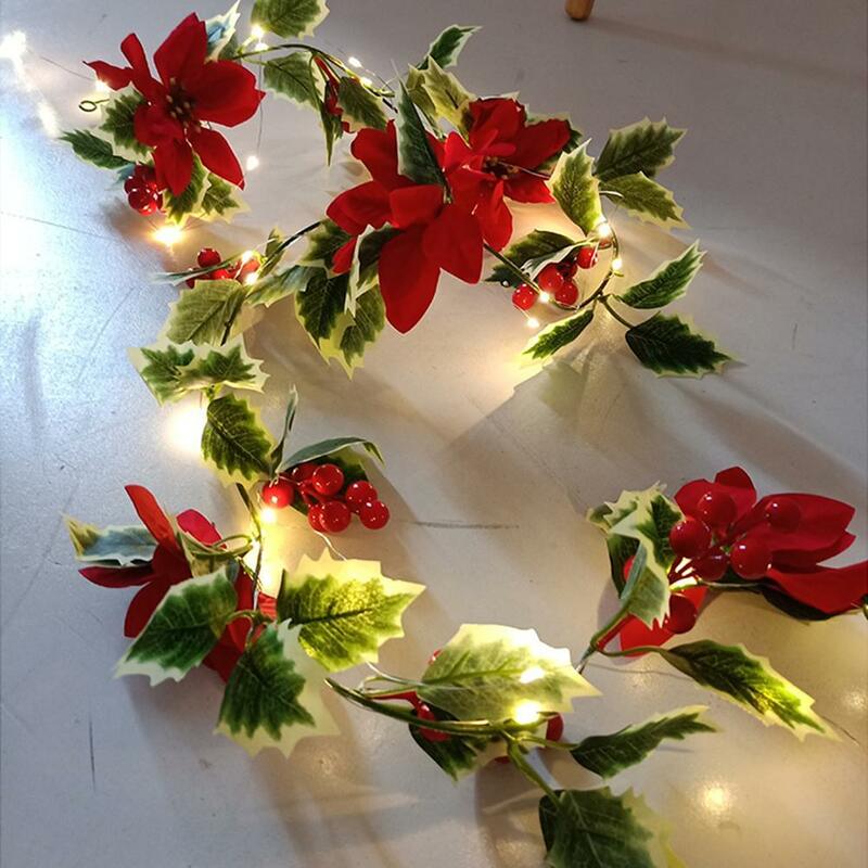Kunstmatige Poinsettia Guirlande Decoratieve String Lights Met Rode Bessen Rotan Voor Kerst Decoratie, Battery Operated