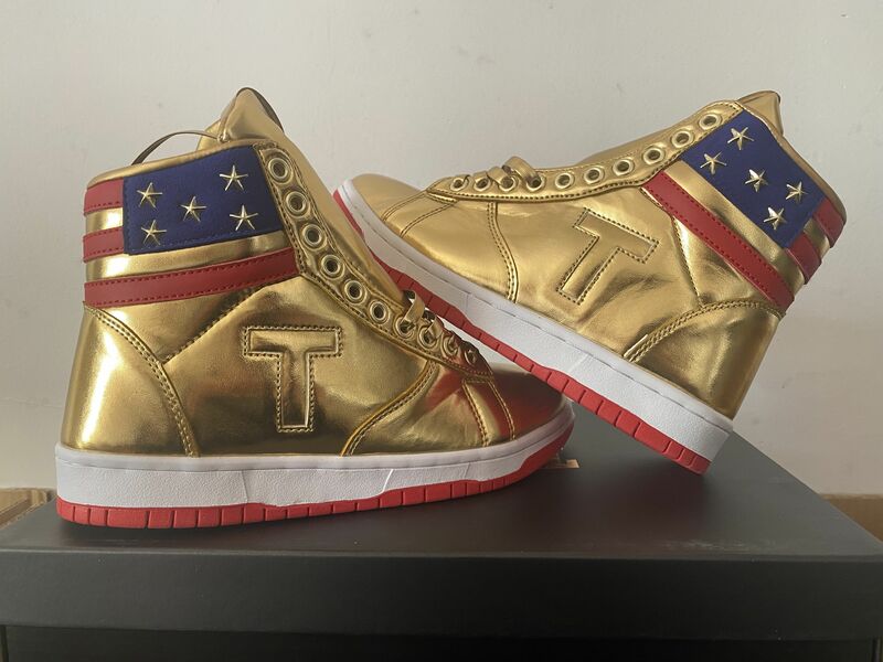 2024 MAGA President Donald Trump Sneakers Never Surrender High top Gold Sneakers Gym Shoes Men's Casual Boots Road Sneakers
