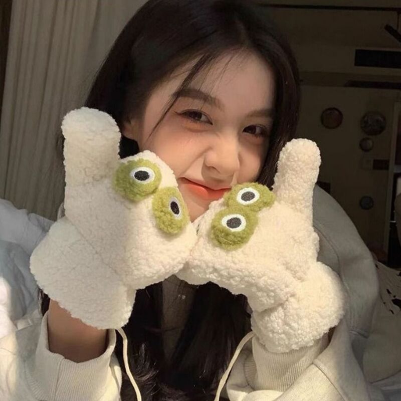Soft Plush Cute Frog Gloves Fashion Green White Thickened Windproof Students Mittens Keep Warm Hanging Neck Winter Gloves Ride