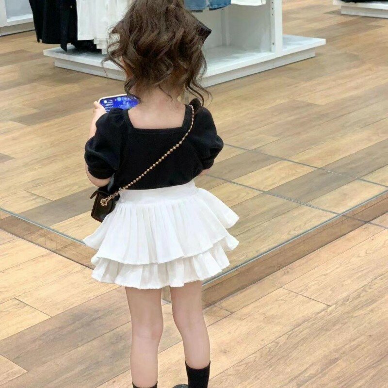 Set rok anak perempuan manis musim panas versi Korea mode baru 2023 set Colthes kaus hitam putih rok katun