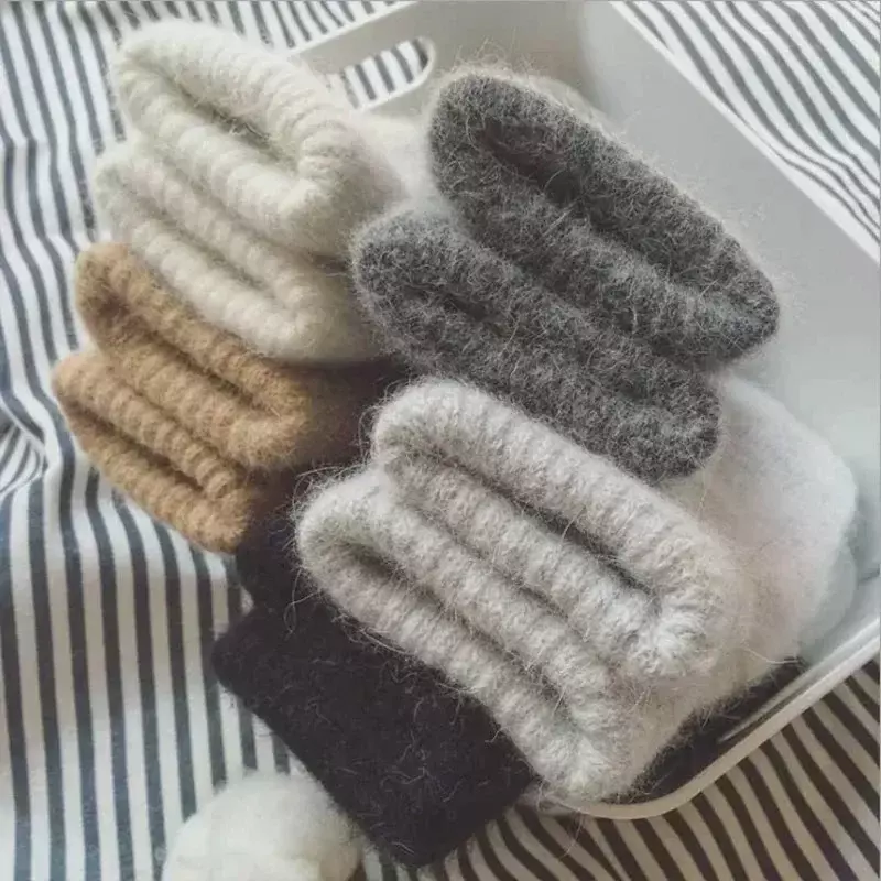 Cute Rabbit Wool Finger Plush Glove for Women Winter Mittens White Fur Gloves Fingerless Gloves Girls Riding Windproof Mittens