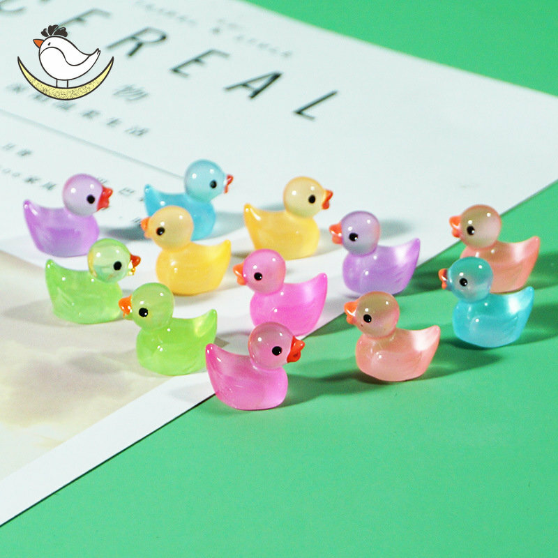 Żywiczne kaczki świecące dzieci mieszają kolorowe nowatorskie zabawki dla dzieci świecące w ciemności nowe zabawki upominek gwiazdy ozdoby świecące obecne