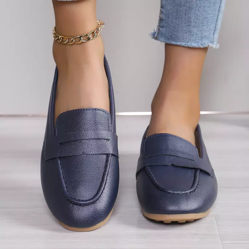 Sepatu wanita musim panas flat wanita Fashion bersirkulasi berjalan desainer sepatu kasual mewah wanita kulit sol lembut sepatu berkendara