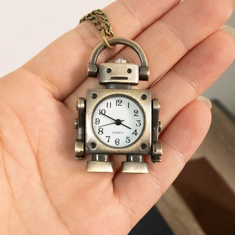 Personality fashion retro foreign trade hot old-fashioned wall watch cartoon little robot creative wall watch students