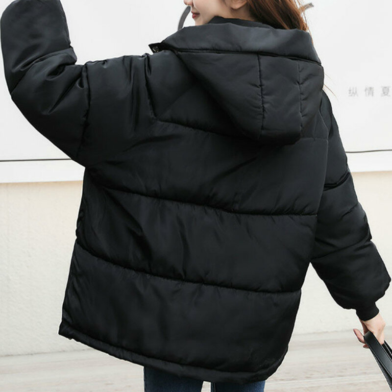 Jaket bertudung untuk wanita, jaket pendek longgar bertudung dengan bantalan warna polos ukuran ekstra besar bergaya Korea Musim Dingin 2022 untuk wanita