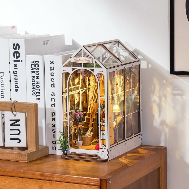 Robotime Rolife لتقوم بها بنفسك كتاب زاوية خشبية مصغرة بيت الدمية لرف الكتب إدراج الأثاث