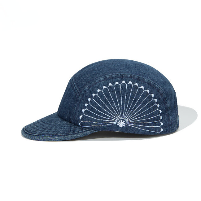 Wysokiej jakości czapka z daszkiem z haftem chryzantema miękki wierzch czapka z krótkim rondem barwiona na niebiesko dla mężczyzn kobiet