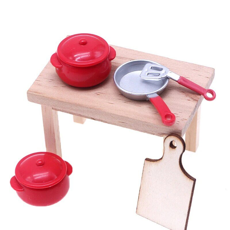 Vajilla de cocina en miniatura para casa de muñecas, 1 piezas, 3,3 cm, Mini olla de sopa de plástico rojo, maqueta, accesorios de escena DIY