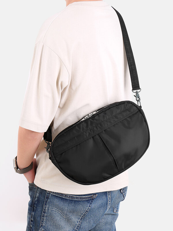 Bolsa Crossbody impermeável Messenger Bag de pano de nylon Fanny Pack Bolsa ao ar livre Bolsa de ombro casual Estilo japonês