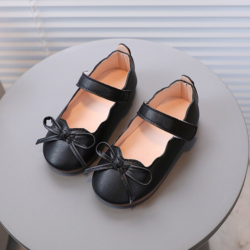 Chic Bowknot Leather Footwear for Young Girls: Soft Sole Square-Toe Dance Shoes, Ages 1-6