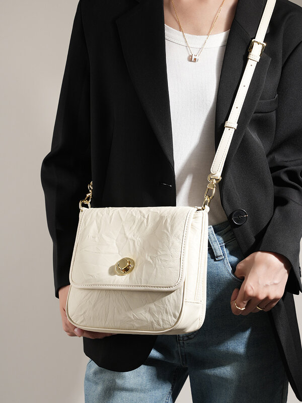 Bolsa baguete de couro arranhada à mão para mulheres, Premium plissada, bolsa tiracolo vintage, bolsa de ombro feminina, novo, 2024