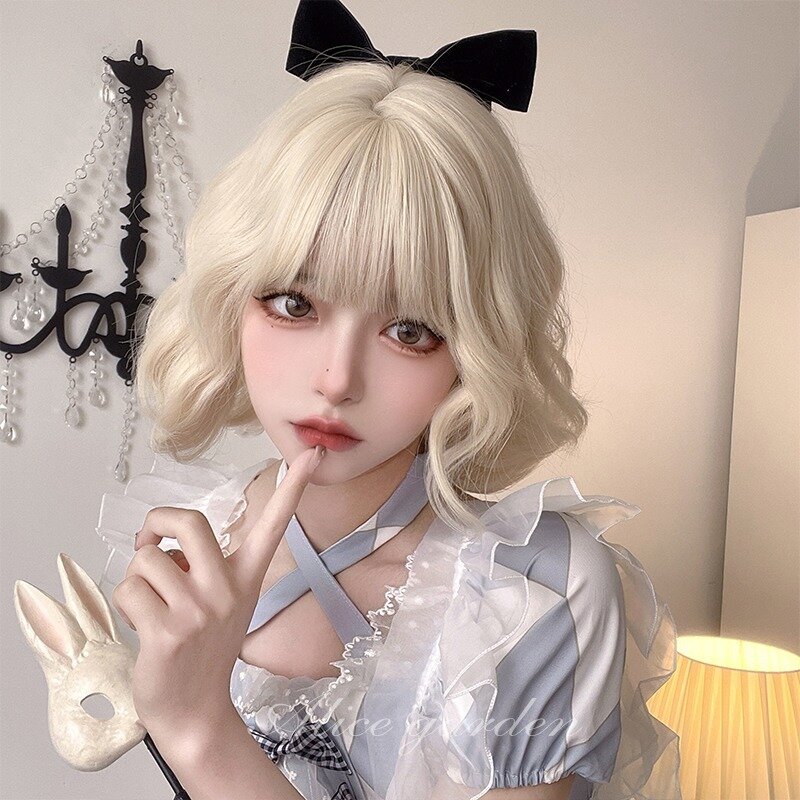Wig sintetis wanita jk rambut pirang lembut Lolita rambut keriting pendek, cosplay anti keriting dan alami