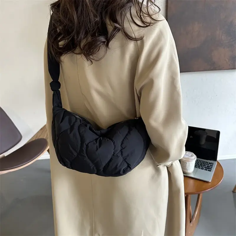 Saco de ombro feminino Puffer, na moda algodão macio, Shopper Travesseiro com zíper axilas, VL018