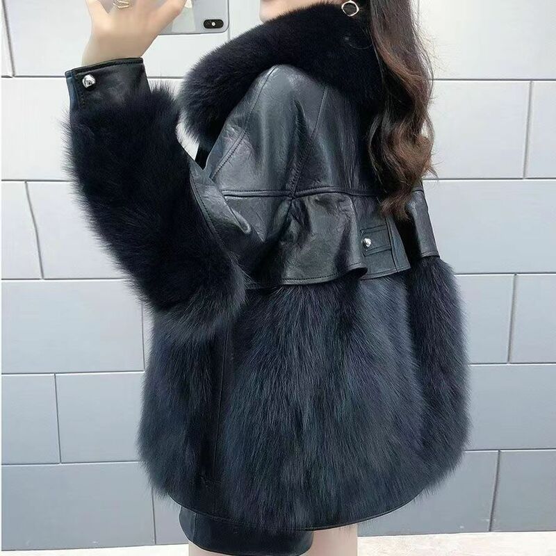 Popularne futro damskie 2022 zimowe nowe koreańskie ze skóry PU imitacja futra lisa płaszcz moda Vintage zagęszczony ciepły płaszcz damski