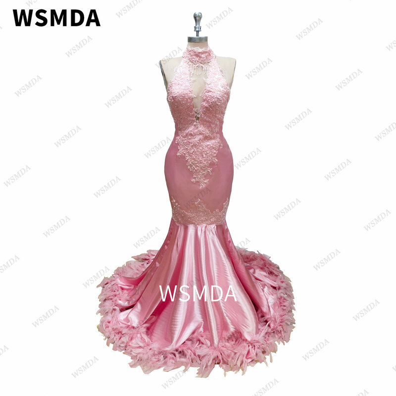 2024 Cute Pink Halter Feather Mermaid Prom Dress Backless Lace Appliques Beads tromba Party abito da sera su misura