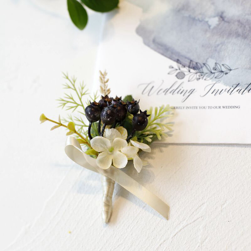Broszka ślubna biała róża druhna drużbowie imprezowe spotkanie osobiste dekoracje broszka ceremonia otwarcia biznesu stanik
