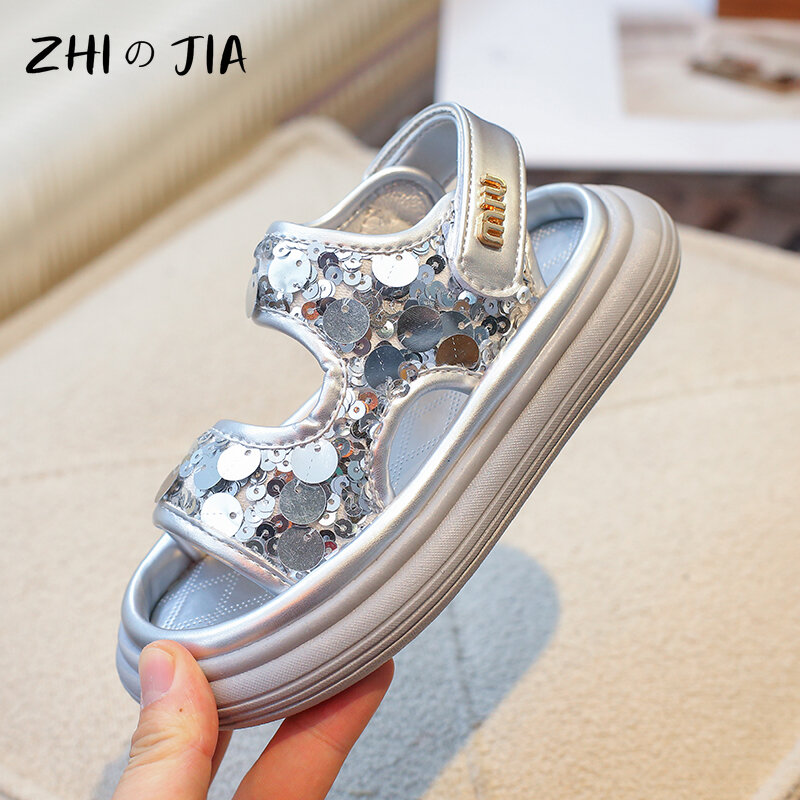 Summer Children's Sandals Girls Fashion Matching Shoes Breathable Comfortable Footwear Beach Anti slip Slippers Sparkling Shoes