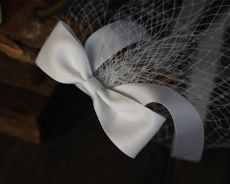 Korea Simple Cut Edge Bridal Veil Satin Ribbon Bow Netting White Handmade Wedding Veil for Bride Perform Party