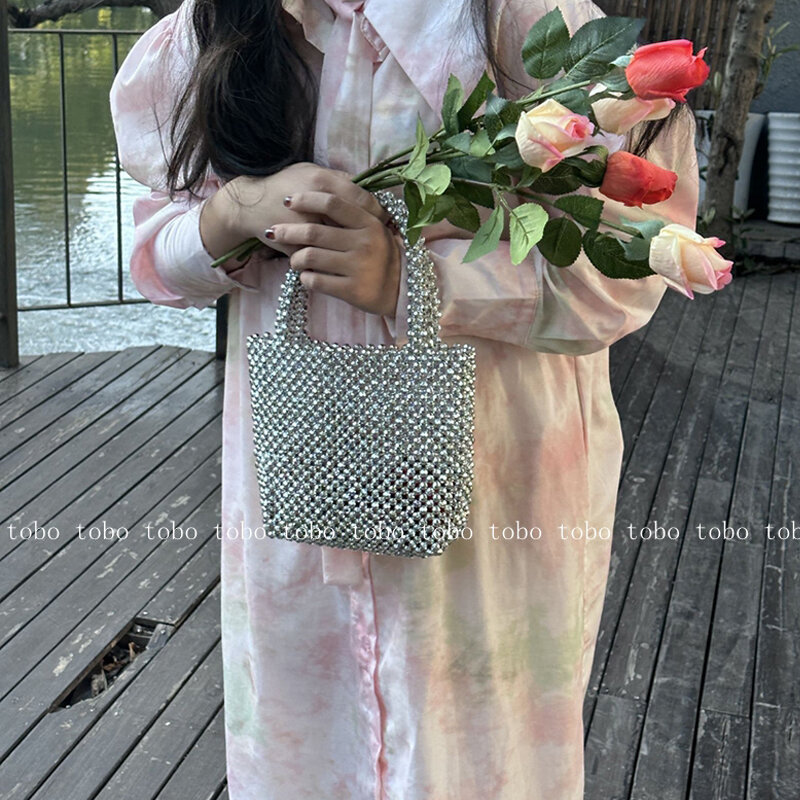 Tas Desainer Bucket Mutiara Tas Tangan Tas Pantai Wanita Buatan Tangan Musim Panas Dompet dan Tas Tangan Manik-manik Perak Fashion untuk Wanita