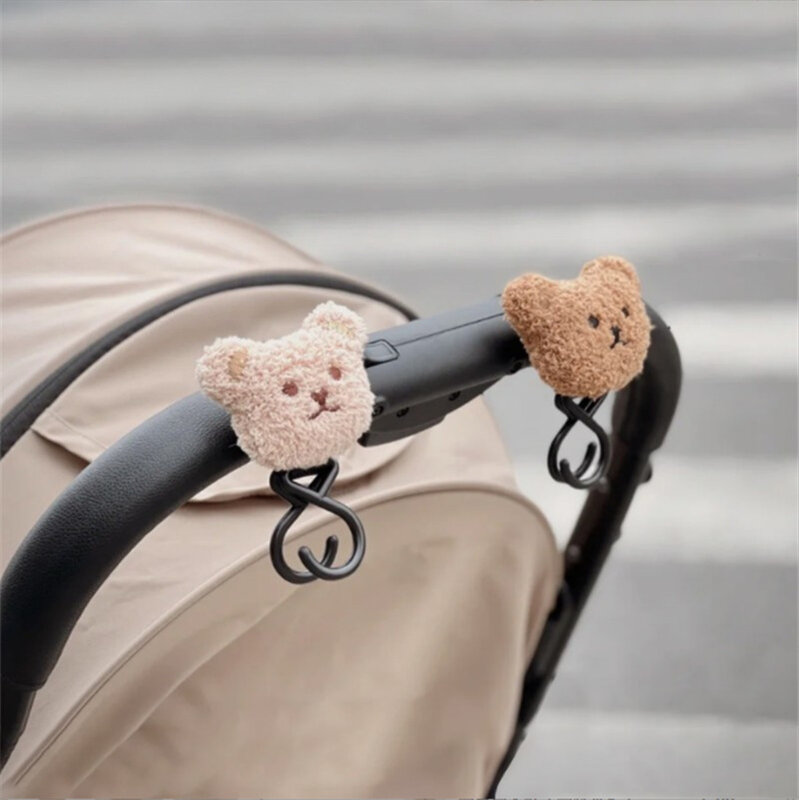 ตะขอแขวนกระเป๋าแบบเข็นได้รูปหมีน่ารักสำหรับเด็กทารกรถเข็นหมุนได้360องศาอุปกรณ์เสริมสำหรับรถเข็น