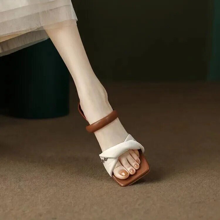 Zomerkleding Voor Dames Franse Minimalistische Pantoffels Met Lage Hakken Voor De Distributie Van Buitenlandse Handel