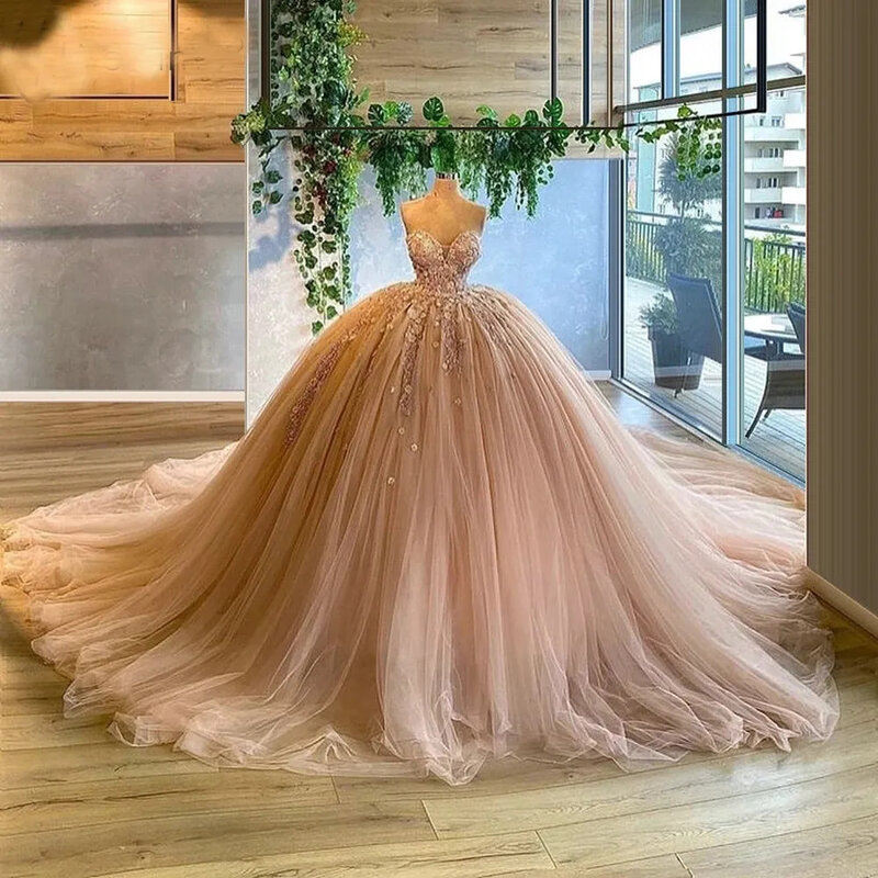 Nowa sukienka na studniówkę z dekoltem księżniczka Quinceanera suknia balowa tiulowa koronka kwiaty aplikacje wieczorowa suknia ślubna w kształcie litery A