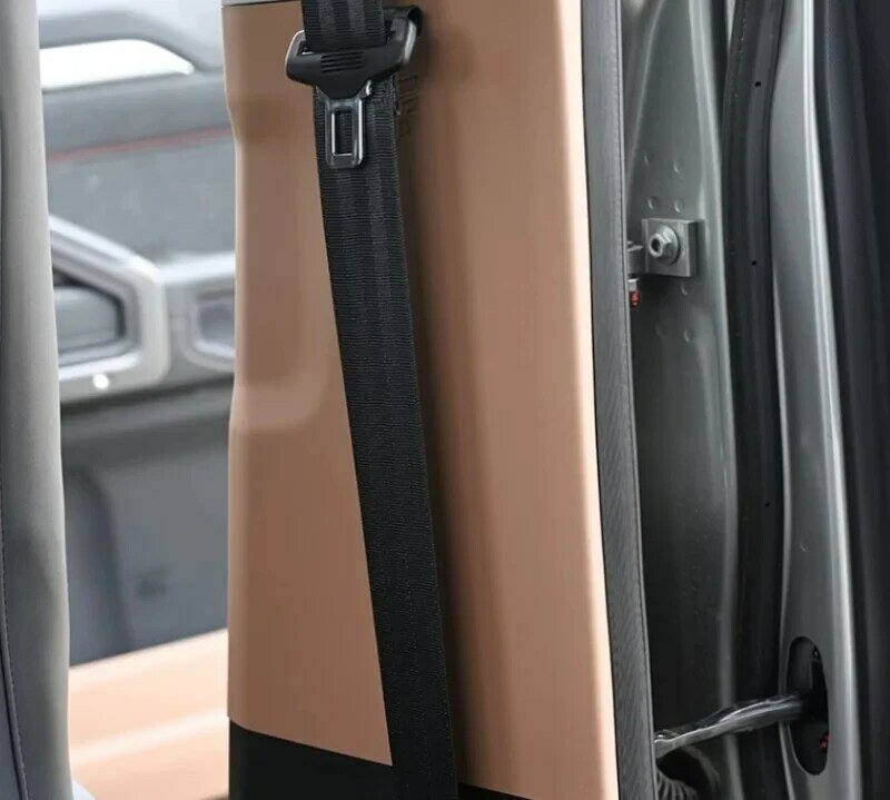 إبزيم حزام مقعد السيارة ، ملصق جلدي مضاد للخدش ، وسادة واقية عمود ب مناسبة للسفر شيروكي T2 *