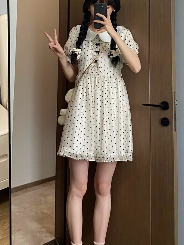 Houzhou ชุดเดรสผูกโบว์สไตล์ญี่ปุ่นสำหรับผู้หญิง, ชุดเดรสคอตุ๊กตาแขนพองพิมพ์ลายจุดน่ารักน่ารักๆ2024
