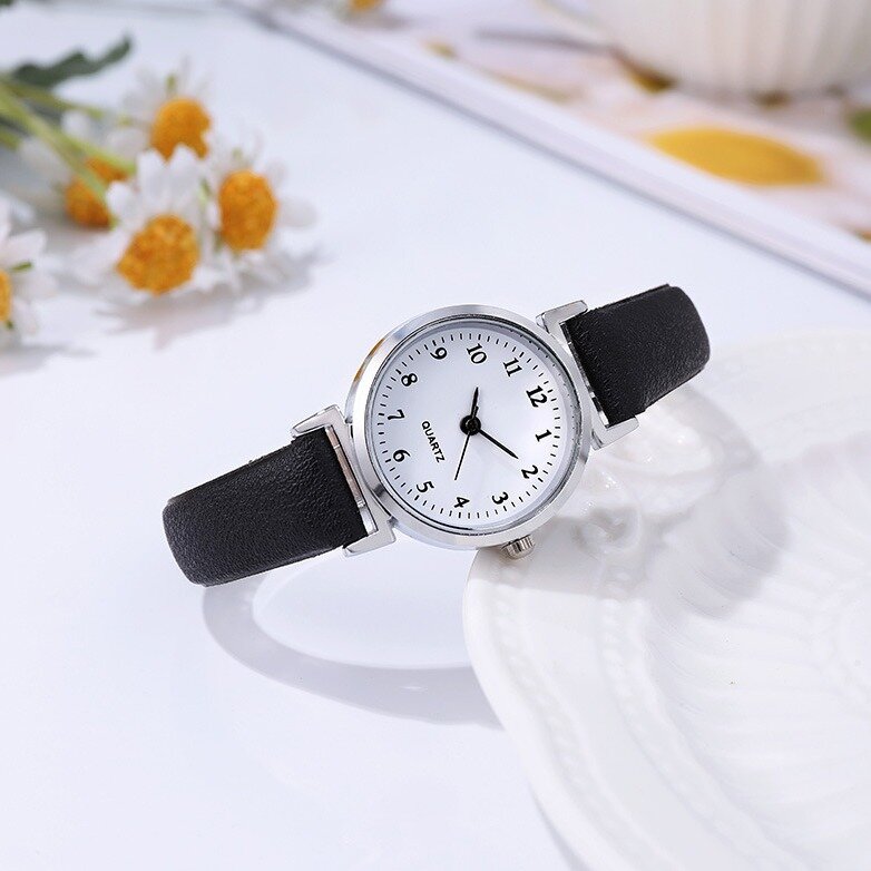 Jam tangan kuarsa Digital wanita, sederhana dan lucu sabuk tipis