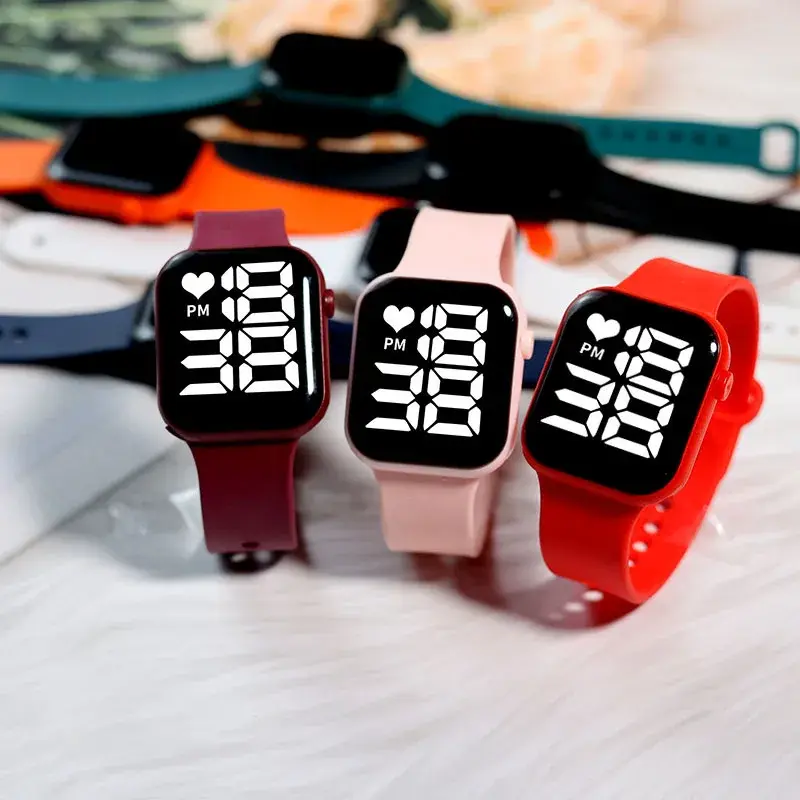 Orologio per bambini amore LED moda elettronica semplice tocco quadrato nuoto orologio da polso per bambini impermeabile per regalo per ragazze dei ragazzi