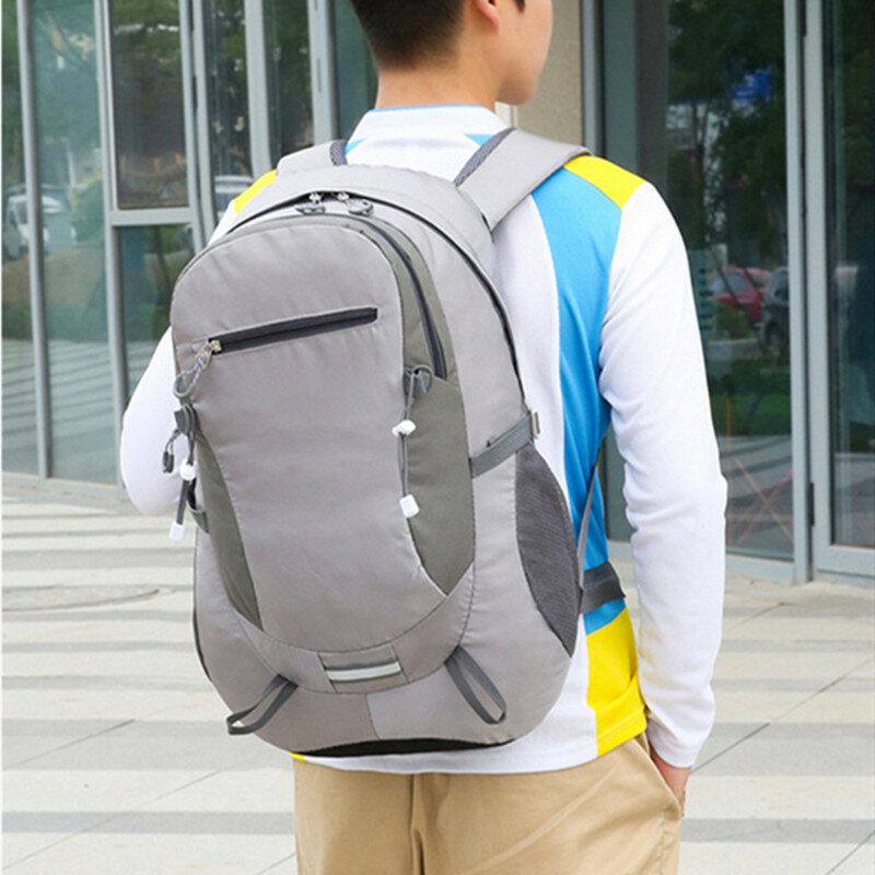 New Leisure Sports Outdoor Convenient Travel Backpack Large Capacity Fashionable Backpacks