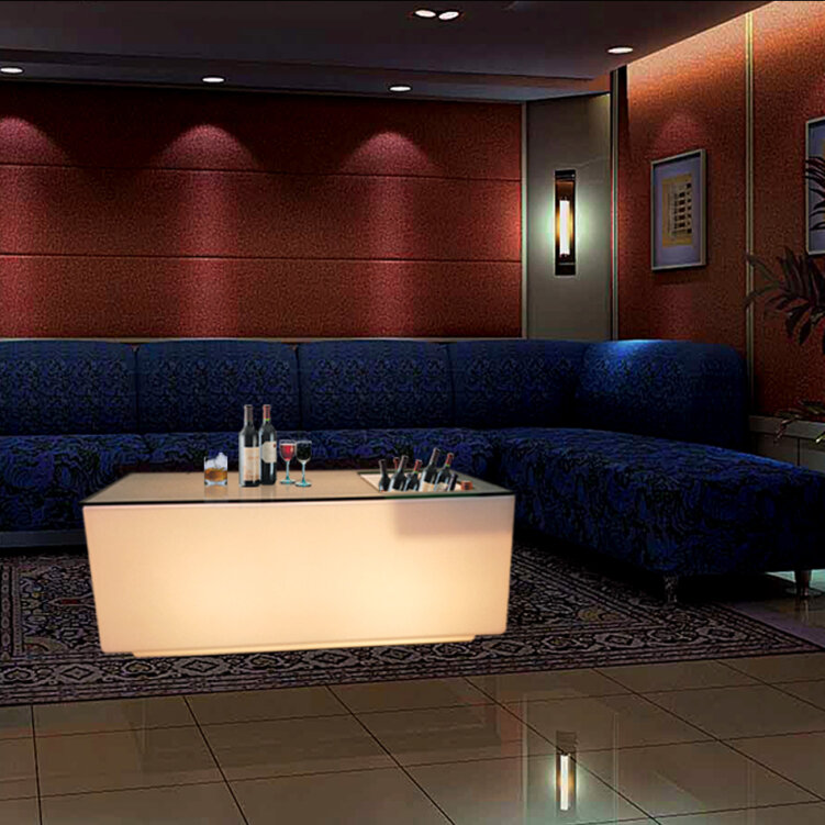 Table de salon avec lampe de nuit, banc Shoous, chaise longue, bar romantique, éclairage de document RVB, hôtel et station balnéaire, canapé et bureau