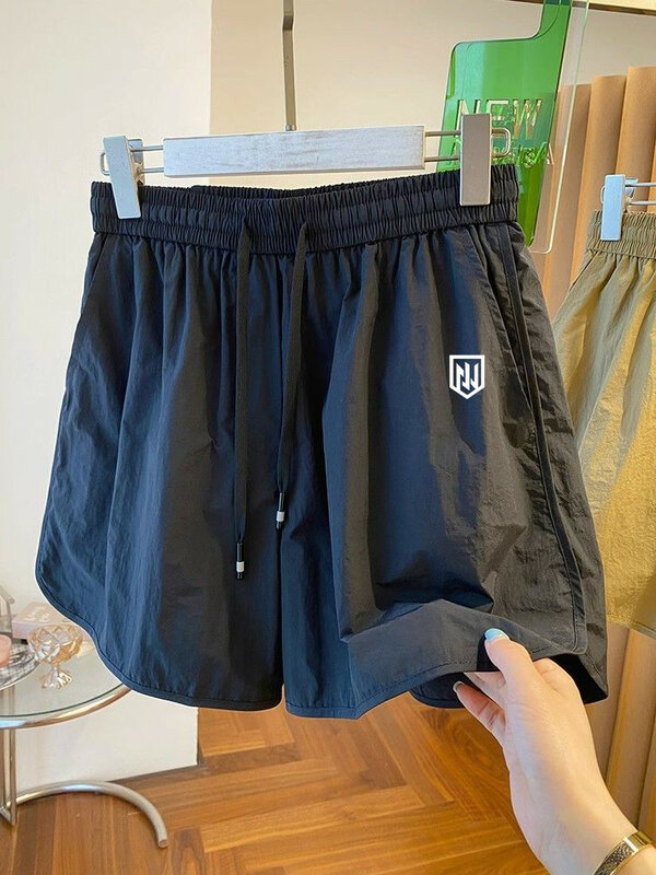 Pantalones cortos de Golf para mujer, ropa de Golf Coreana de lujo, pantalones cortos informales de secado rápido, 2024