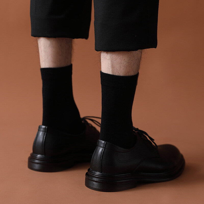 ใหม่ฤดูหนาวถุงเท้าผู้ชายถุงเท้าผ้าฝ้ายสำหรับชุดสีทึบสีขาวสีดำลึกสีเทาถุงเท้าสูง