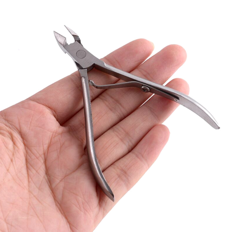 Gorąca sprzedaż paznokieć paznokieć nożyczki do skórek przycinanie ze stalowymi ćwiekami Clipper Cutter nożyczki do naskórka szczypce narzędzie do Manicure