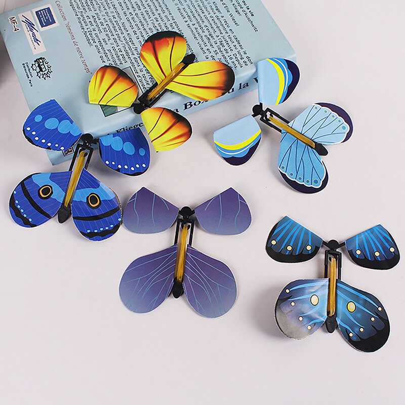 1 szt. Magia latania motyle zabawki nakręcane w niebo zakładka kartki z życzeniami gumka zasilana magiczne rekwizyty prezent dla dzieci