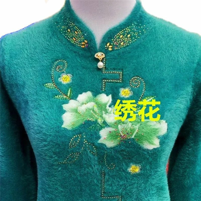 Mama w średnim wieku i w podeszłym wieku jesienno-zimowa dodaj aksamitny zagęścić Diaorong haftowany sweter damski moda długa koszula