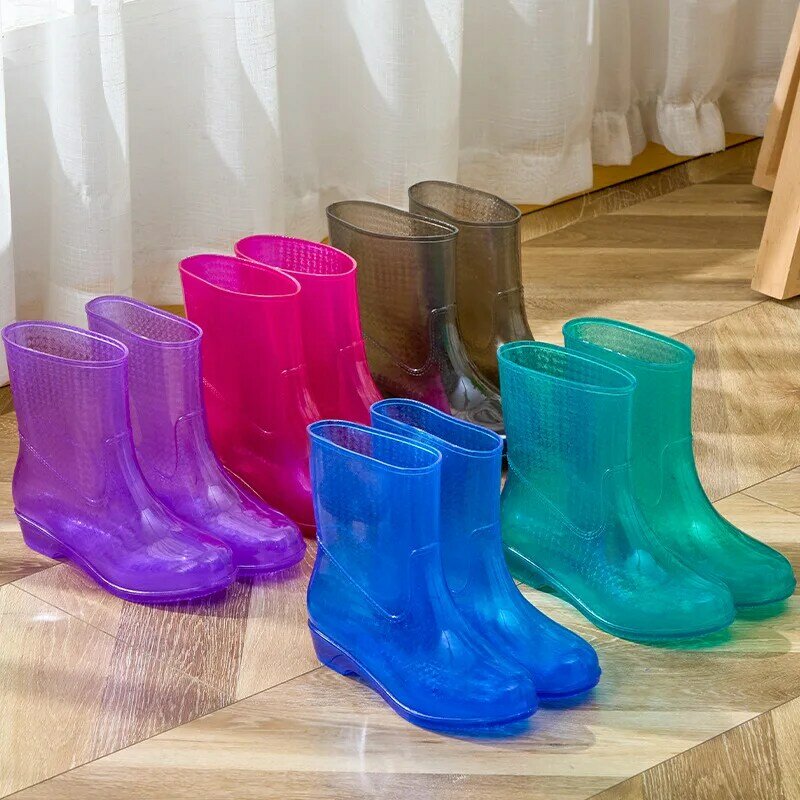Botas de chuva de PVC transparente para mulheres, botas de chuva antiderrapantes de meia-panturrilha, sapatos impermeáveis, slip-on, nova moda