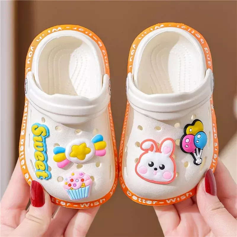 Sandały i kapcie dziecięce Cartoon miękka podeszwa antypoślizgowe buty dziecięce dziewczęce kapcie domowe chłopięce buty dziecięce
