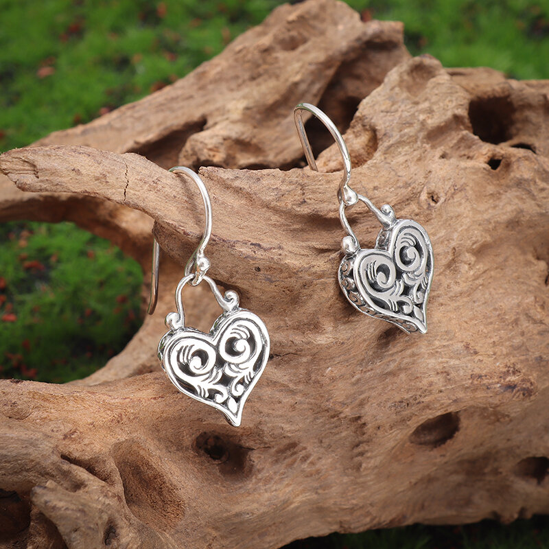 Retro Fashion Black Heart Earrings Personalized Design Women's Matching Anniversary Jewelry Gift