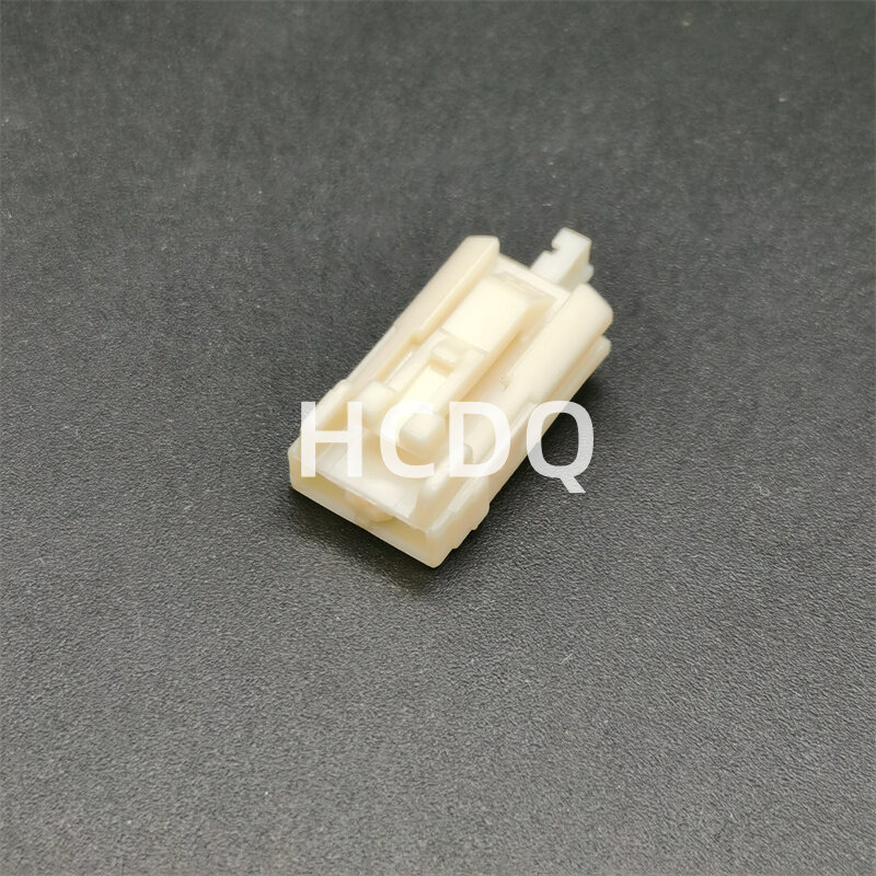 10 PCS Original and genuine 7283-8123 automobile connector plug housing supplied from stock