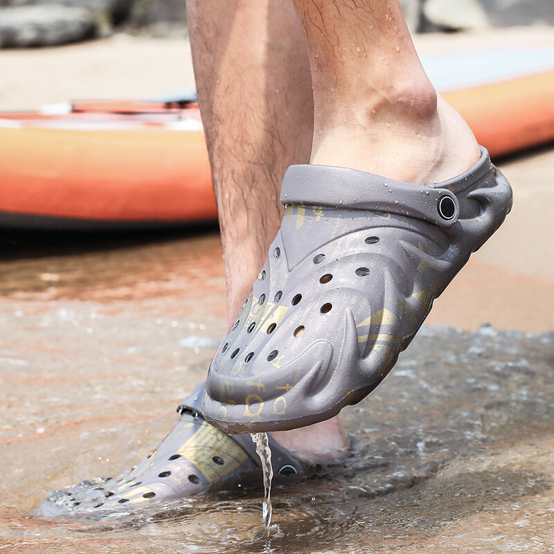 Sandali da uomo estate 2022 EVA nuovi zoccoli da uomo di grandi dimensioni pantofole da spiaggia leggere sandali da ginnastica da uomo traspiranti zoccoli da giardino
