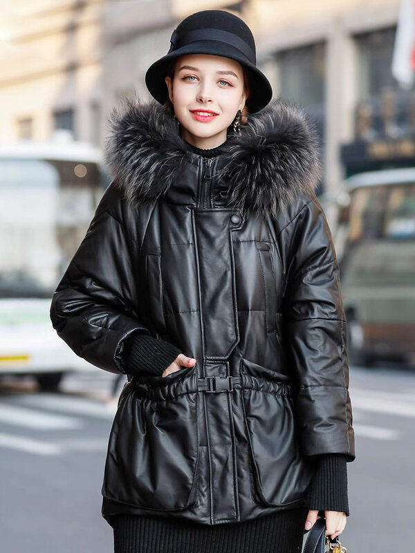 Jaket kulit pendek asli untuk wanita, mantel kulit domba musim dingin 2023, jaket kulit hangat kerah bulu rakun longgar baru
