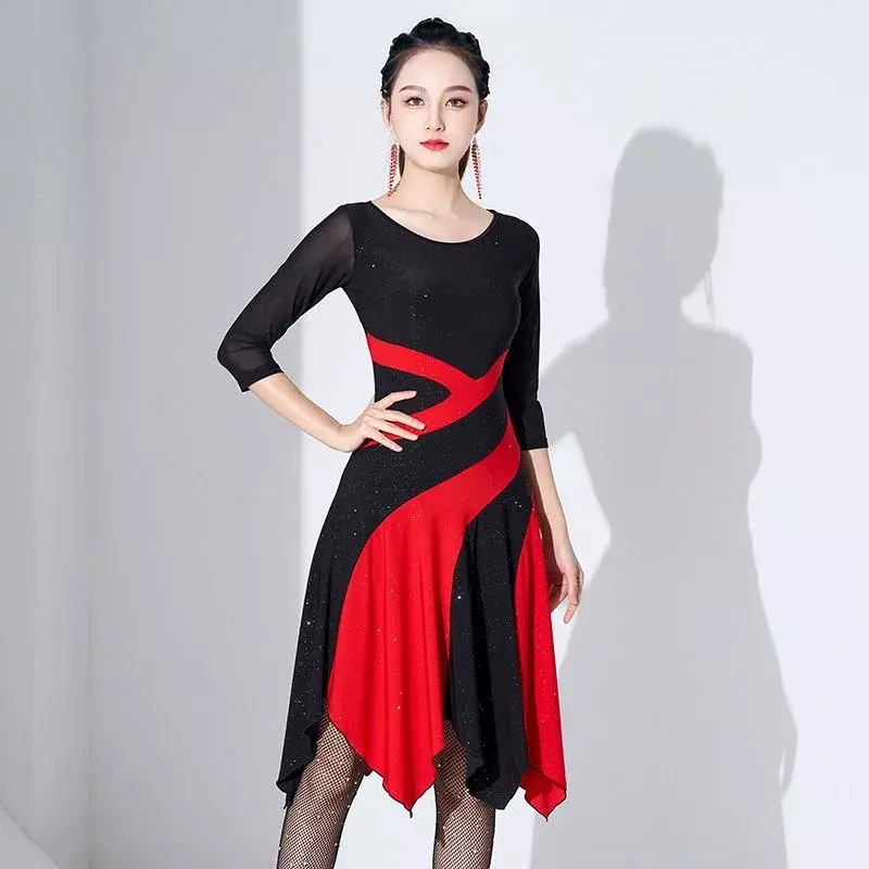Neuer Stil schwarz rot unregelmäßig latein amerikanisch Tanz kleid Ärmel quadratisch Jitba weiblich Übungs rock Erwachsenen Kostüm Rumba Streifen Nähte