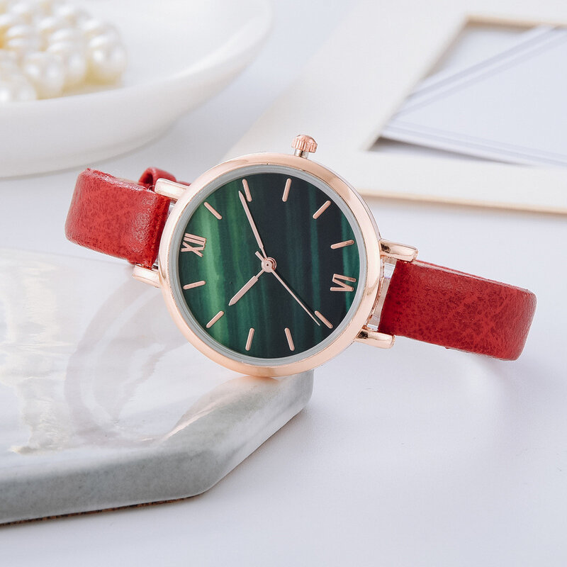 Fashion Delicate Small Watch Women Green Watches Leather Band Analog Quartz Wristwatches Ladies Montre Femme Relogio Feminino
