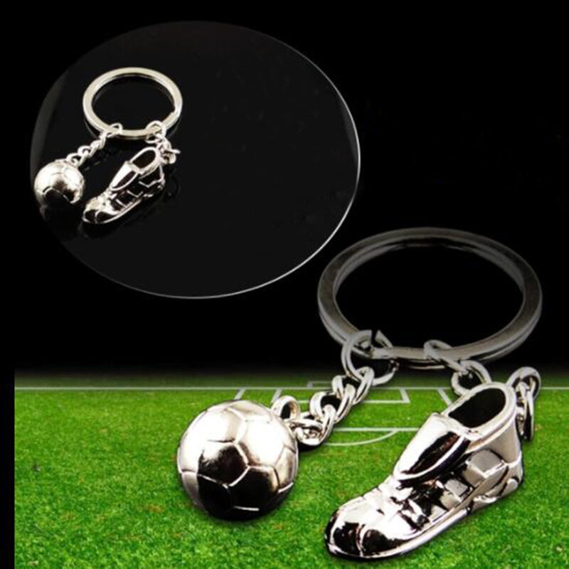 1Pc Creative Voetbal Schoenen Sleutelhanger Metalen Voetbal Bal Sleutelhanger Bag Hanger Voor Sport Souvenir Fan Gift Bordspel Metalen speelgoed