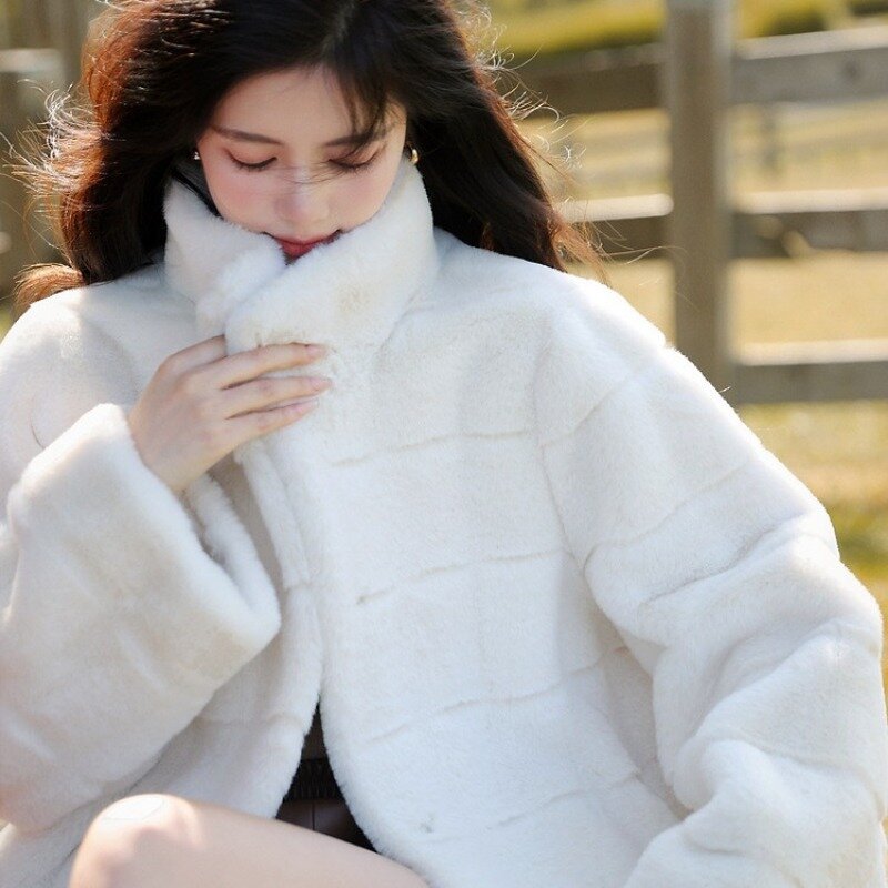 Abrigo corto de piel auténtica para mujer, chaqueta de piel de conejo Natural, alta calidad, Invierno